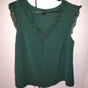 SHEIN Green Ruffled Sleeveless Blouse